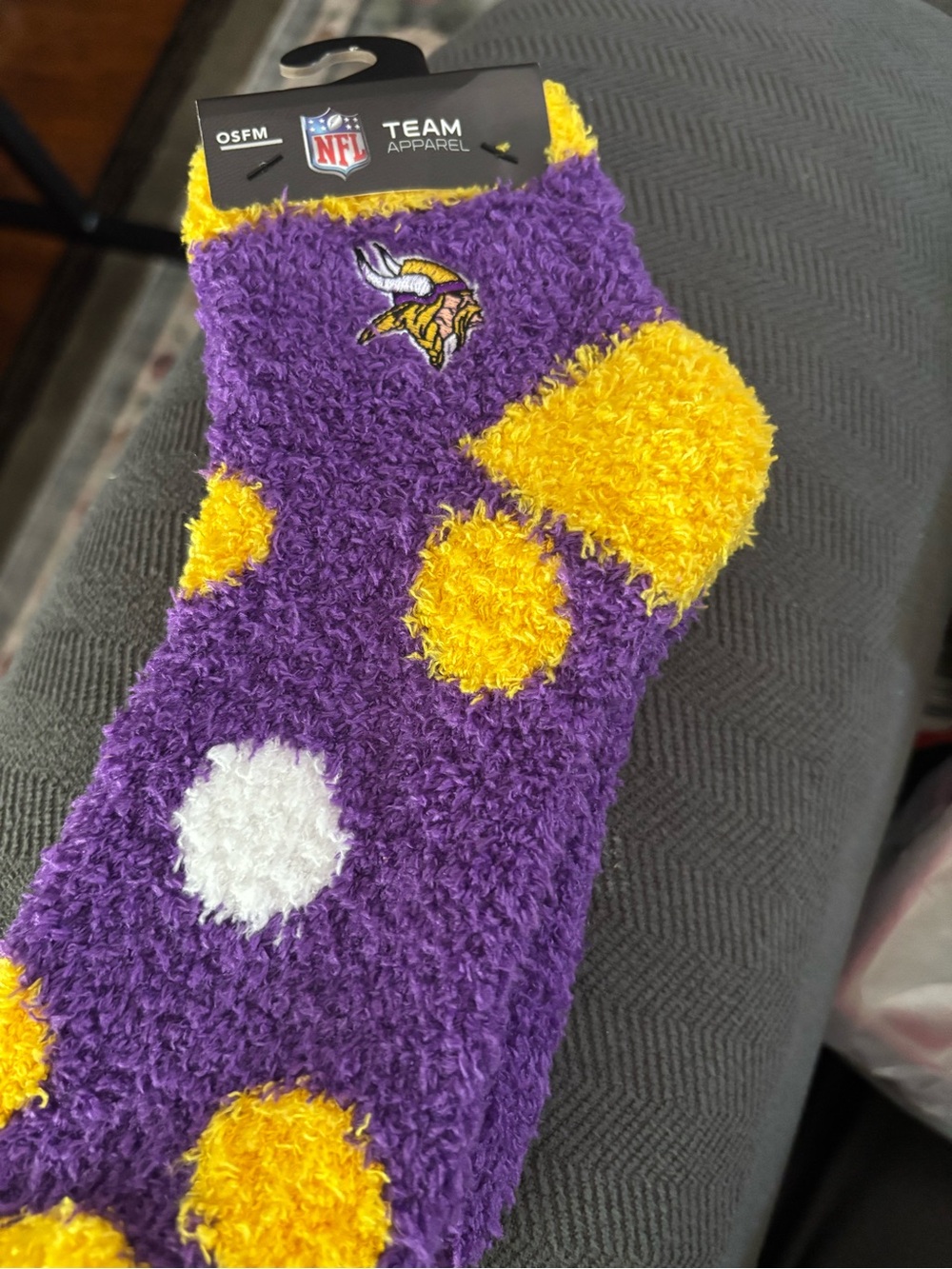 Minnesota Vikings NFL Fuzzy Polka Dot Socks